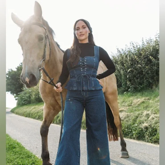 Reformation Dallas Denim Corset x Kacey Musgraves collab - Picture 2 of 8